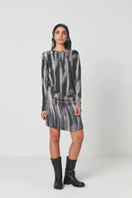 Laden Sie das Bild in den Galerie-Viewer, Xenia Mottled Langarmshirt Grau-Kombination