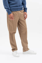 Laden Sie das Bild in den Galerie-Viewer, Ezra Relaxed Organic Stretch Twill Hose Utility Khaki