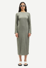 Laden Sie das Bild in den Galerie-Viewer, Saisabel Kleid 15158 Dusty Olive