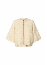 Laden Sie das Bild in den Galerie-Viewer, ALICE Zottelstrickjacke, Off-White
