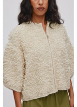 Laden Sie das Bild in den Galerie-Viewer, ALICE Zottelstrickjacke, Off-White