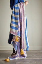 Load image into Gallery viewer, Arlie Throw, Blue