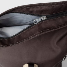 Laden Sie das Bild in den Galerie-Viewer, ICON Rolltop Rucksack M, Braun