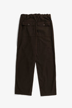 Laden Sie das Bild in den Galerie-Viewer, Kvitfjell Relaxed Cotton Wool Herringbone Hose, Delicioso Brown
