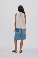 Load image into Gallery viewer, Raha Light denim wide shorts, Light wash