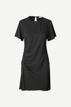 Laden Sie das Bild in den Galerie-Viewer, Saalbero kurzes Kleid 15455 Schwarz