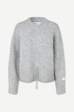 Laden Sie das Bild in den Galerie-Viewer, Salo v-neck 16165, Grey mel.