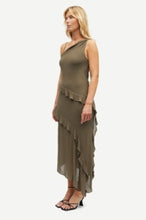 Laden Sie das Bild in den Galerie-Viewer, Samoena Kleid 15154 Dark Greige