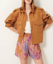 Laden Sie das Bild in den Galerie-Viewer, SILVEIRA Shorts Sunset Utama