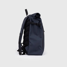 Laden Sie das Bild in den Galerie-Viewer, STREAM Slim Rolltop Rucksack L, Navy