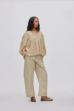 Laden Sie das Bild in den Galerie-Viewer, Thalia Light Fusion Hose, Sand