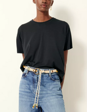 Laden Sie das Bild in den Galerie-Viewer, TOO T-Shirt mondlos