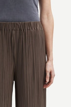Laden Sie das Bild in den Galerie-Viewer, Uma Hose 10167, Major Brown