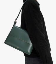 Laden Sie das Bild in den Galerie-Viewer, VIRGINIE FLAP Tasche Dunkelgrün
