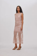 Laden Sie das Bild in den Galerie-Viewer, VITA Scribble Maxikleid, Rouge
