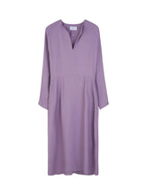 Laden Sie das Bild in den Galerie-Viewer, Abendkleid Lavendel
