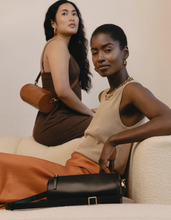 Laden Sie das Bild in den Galerie-Viewer, Izzy Cognac Klassisches Leder