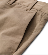 Laden Sie das Bild in den Galerie-Viewer, Aros Slim Light Stretch Utility-Khaki