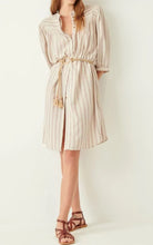 Laden Sie das Bild in den Galerie-Viewer, LOUANG Kleid Rosesand