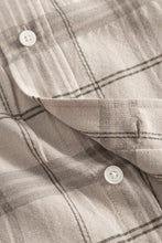 Laden Sie das Bild in den Galerie-Viewer, Ivan Relaxed Check SS Shirt Oatmeal
