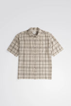 Laden Sie das Bild in den Galerie-Viewer, Ivan Relaxed Check SS Shirt Oatmeal
