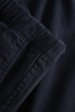 Load image into Gallery viewer, Ezra Relaxed Twill Shorts Dark navy
