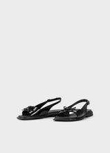 Load image into Gallery viewer, Izzy Sandals Black
