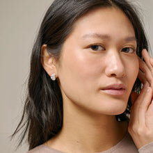 Load image into Gallery viewer, Mini Wave Earring Silver
