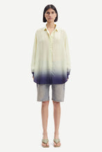 Laden Sie das Bild in den Galerie-Viewer, Alfrida Shirt Allover-Print 14449 Lemon Ombre
