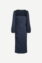 Laden Sie das Bild in den Galerie-Viewer, Kleid Saelvira 14903 Salute

