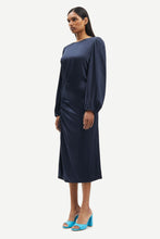 Laden Sie das Bild in den Galerie-Viewer, Kleid Saelvira 14903 Salute
