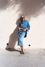 Laden Sie das Bild in den Galerie-Viewer, RAMONE Jeansrock Gewaschenes Indigo
