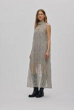 Laden Sie das Bild in den Galerie-Viewer, ALLISON Splash netting long dress, Silver grey
