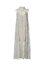 Laden Sie das Bild in den Galerie-Viewer, ALLISON Splash netting long dress, Silver grey
