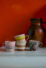 Laden Sie das Bild in den Galerie-Viewer, 70er-Jahre-Keramik-Espressotassen (4er-Set), Rokoko
