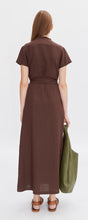 Load image into Gallery viewer, Annelie Dress Brown
