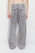 Laden Sie das Bild in den Galerie-Viewer, Criss Jeans Mittelgrau Stone
