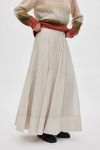 Laden Sie das Bild in den Galerie-Viewer, DEMA Poplin full layered skirt, Clay
