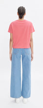 Laden Sie das Bild in den Galerie-Viewer, ELISABETH Jeans Washed Indigo
