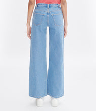 Laden Sie das Bild in den Galerie-Viewer, ELISABETH Jeans Washed Indigo
