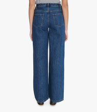 Laden Sie das Bild in den Galerie-Viewer, ELISABETH Jeans Stonewashed Indigo
