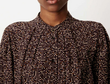 Laden Sie das Bild in den Galerie-Viewer, ESPERANZO Blouse, Coffea Pianoroll
