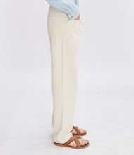 Load image into Gallery viewer, Fairfax Jeans Off-White
