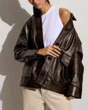 Laden Sie das Bild in den Galerie-Viewer, HARRIBOYD Leather Jacket, Coffee
