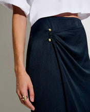 Laden Sie das Bild in den Galerie-Viewer, HOLLY Skirt, Night Shadow
