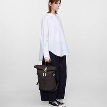 Laden Sie das Bild in den Galerie-Viewer, ICON Rolltop Rucksack M, Braun
