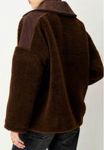 Laden Sie das Bild in den Galerie-Viewer, ICY ROCK Jacket, Earth
