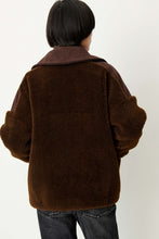 Laden Sie das Bild in den Galerie-Viewer, ICY ROCK Jacket, Earth
