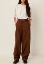 Load image into Gallery viewer, KART Jeans, Baobab
