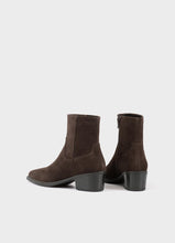 Laden Sie das Bild in den Galerie-Viewer, Kelsey Boots Brown
